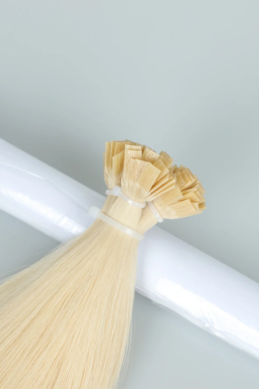 Keratin Bonded Hair Extensions | Flat-Tip | Blonde 613# Hair