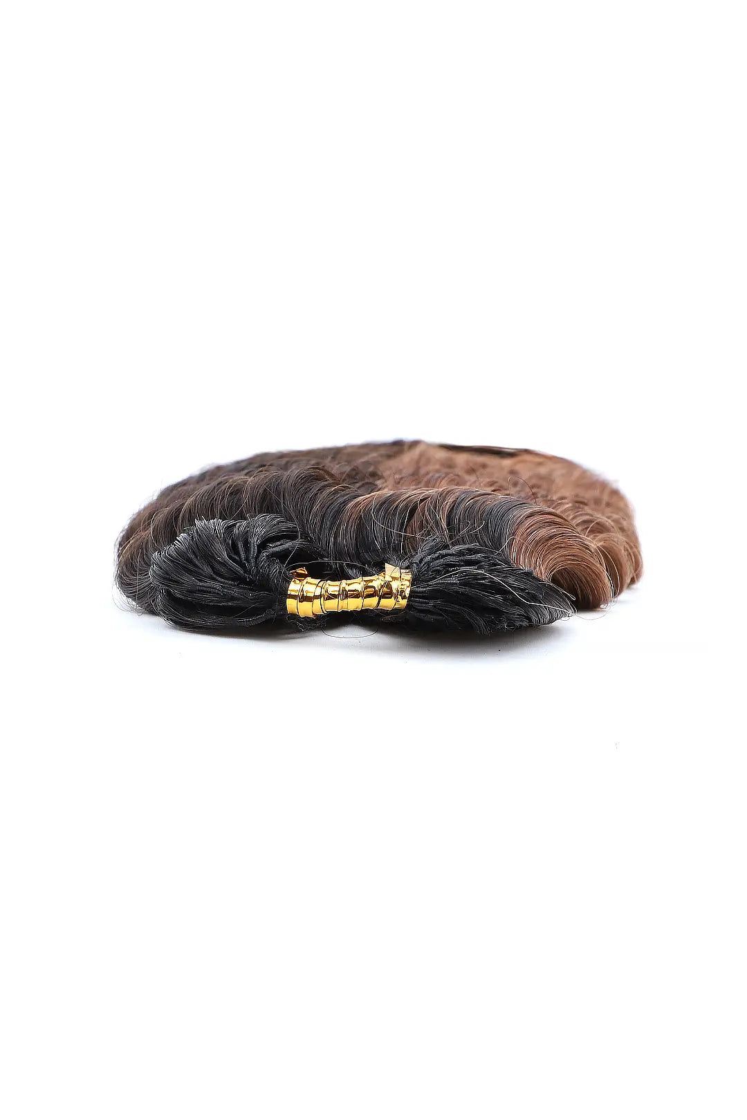 Detail of the ends of T natural black root piano color #4/#30 deep wave feather crochet human hair